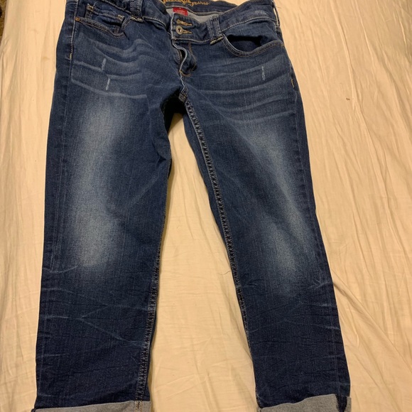 Capris - Picture 2 of 2